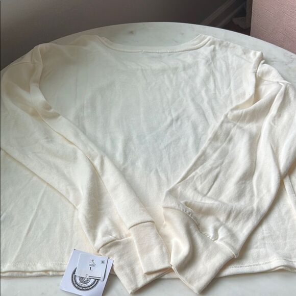 New Grayson Threads Cream Pajama Top with Forest Graphic large - Picture 5 of 6